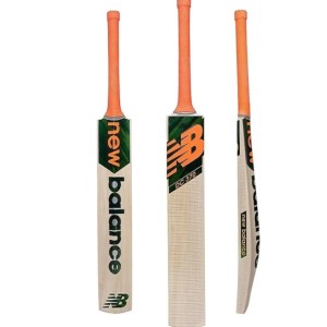 NB DC 370 KASHMIR WILLOW BAT - SH + EXTRA GRIP + FREE GIFT NIVIA Heavy Red Tennis Ball (Box of 12)