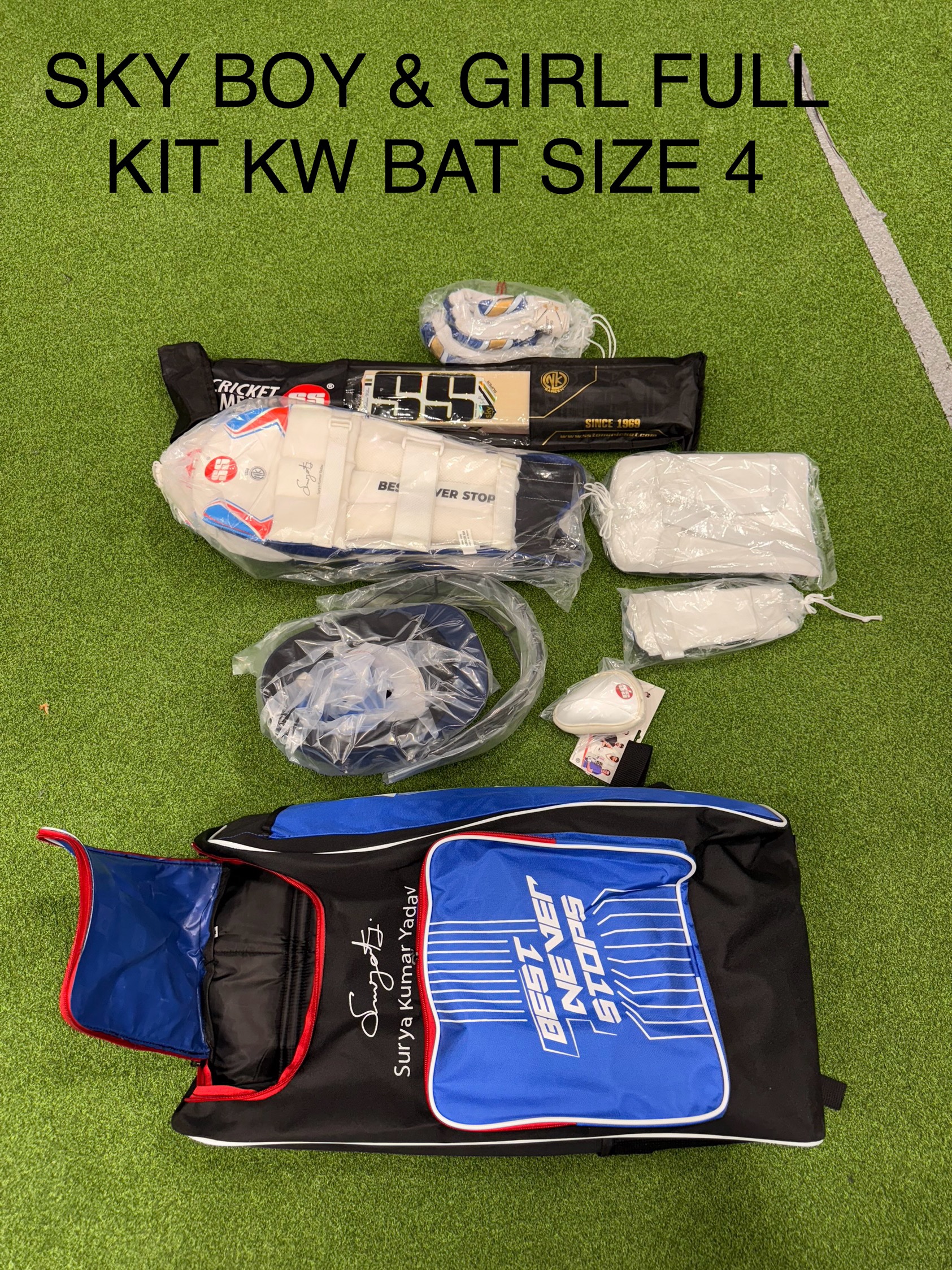 SS SKY Kashmir Willow Full Cricket Kit – JUNIOR SIZE 4 Complete Set with Bat, Pads, Gloves & Bag